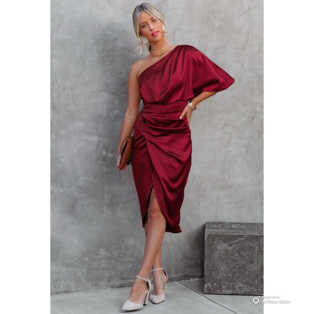 Cupshe Large Ramla Burgundy Satin Sheath One Shoulder Dress NWT Formal Party
